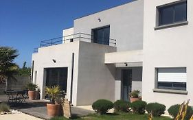 Maison Moderne Avec Piscine Chauffee Dans La Baie Du Mont St Michel 200M2