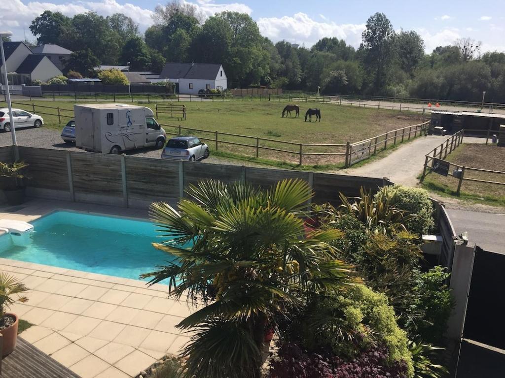 Maison Moderne Avec Piscine Chauffee Dans La Baie Du Mont St Michel 200M2 Yquelon Extérieur photo