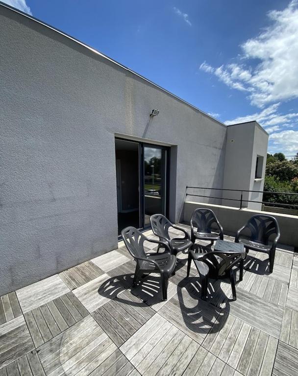 Maison Moderne Avec Piscine Chauffee Dans La Baie Du Mont St Michel 200M2 Yquelon Extérieur photo